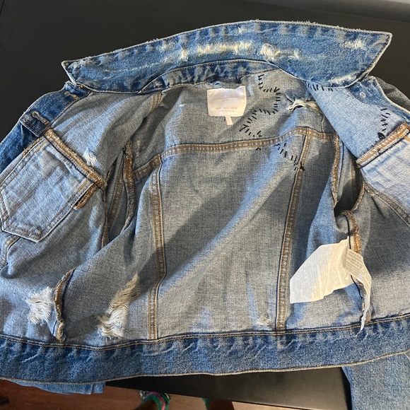 Zara Denim cropped distressed jean jacket Size S - Picture 9 of 13